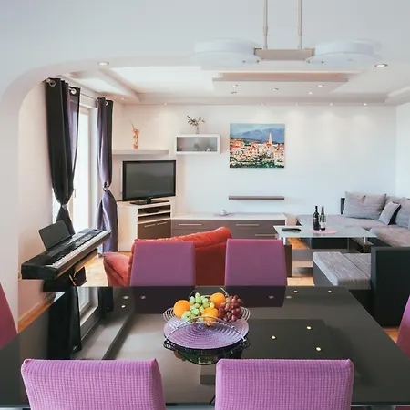 Mazarini Apartment Makarska