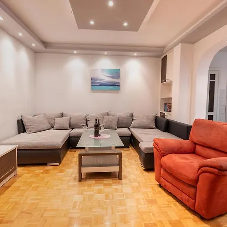 Mazarini Apartment Makarska
