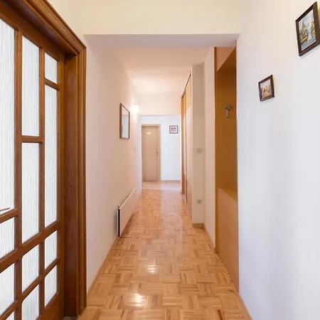 Mazarini Apartment